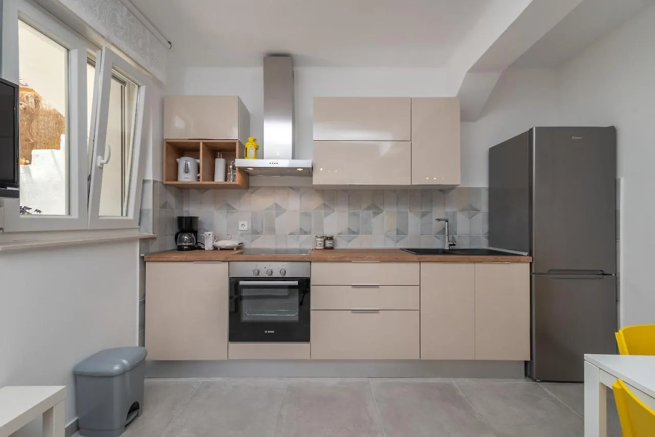 House Polus Villa Trogir 0*,  Croatia